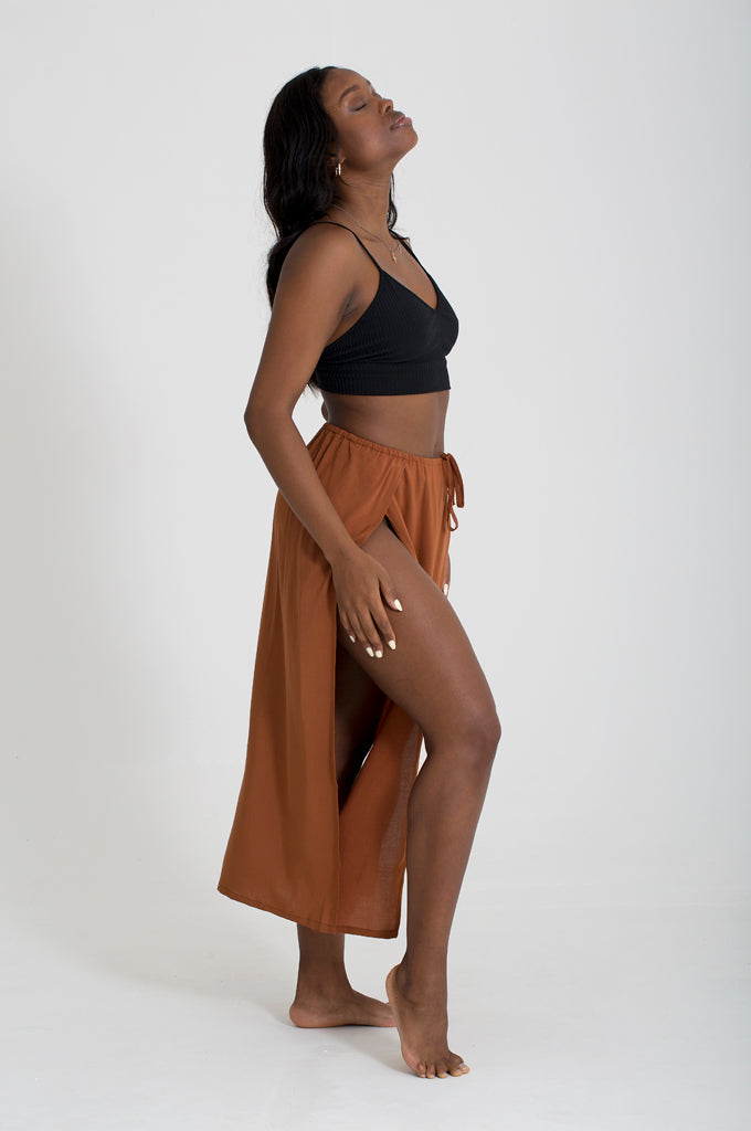 Cove Slit Skirt