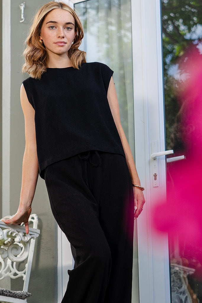 Freda Crop Top in Linen Viscose - Black