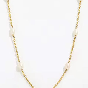 Mira Pearl Necklace