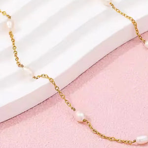 Mira Pearl Necklace